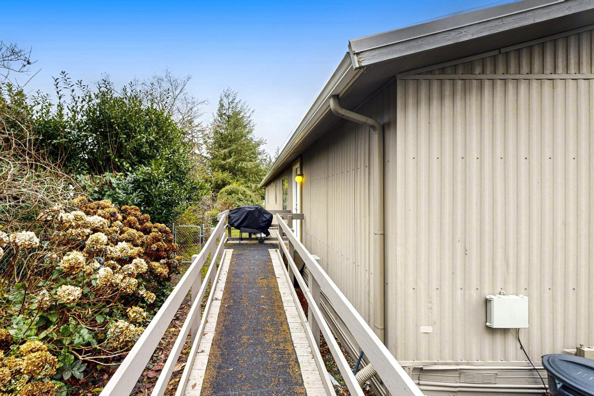 Columbus Empire House Coos Bay Exterior foto