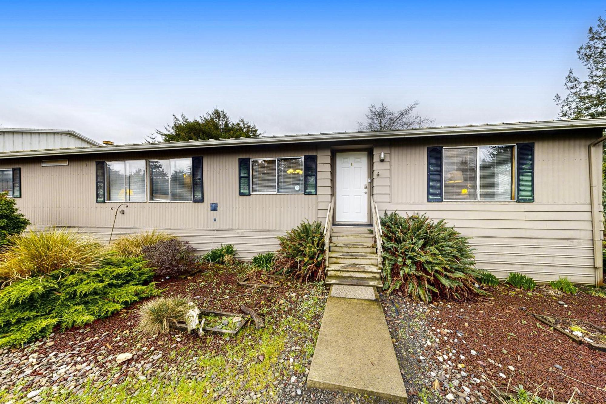 Columbus Empire House Coos Bay Exterior foto